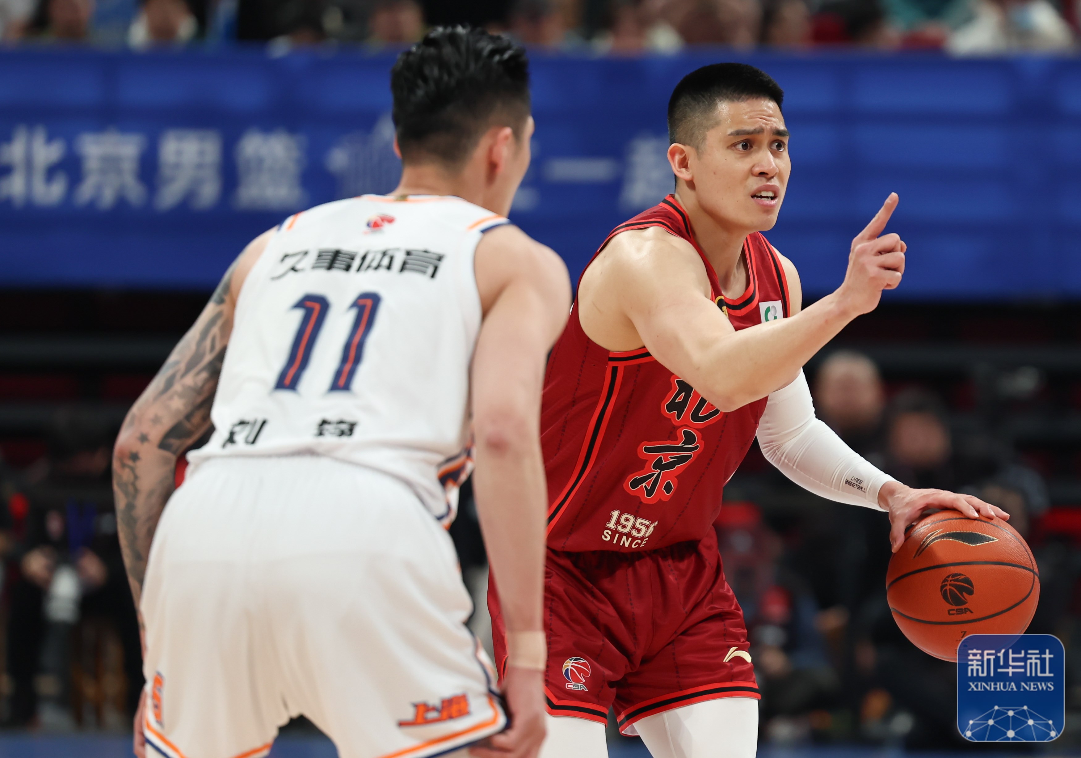 球员斗志昂扬,期待下一场比赛领先,战绩斐然 球员斗志昂扬,期待下一场比赛领先,战绩斐然