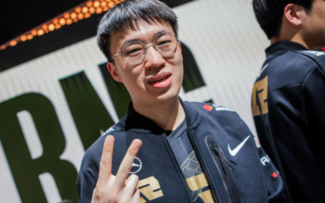 G2鏖战DFM,Uzi完成史诗逆转焦点之战全球总决赛,引爆全场热议 G2鏖战DFM,Uzi完成史诗逆转焦点之战全球总决赛,引爆全场热议